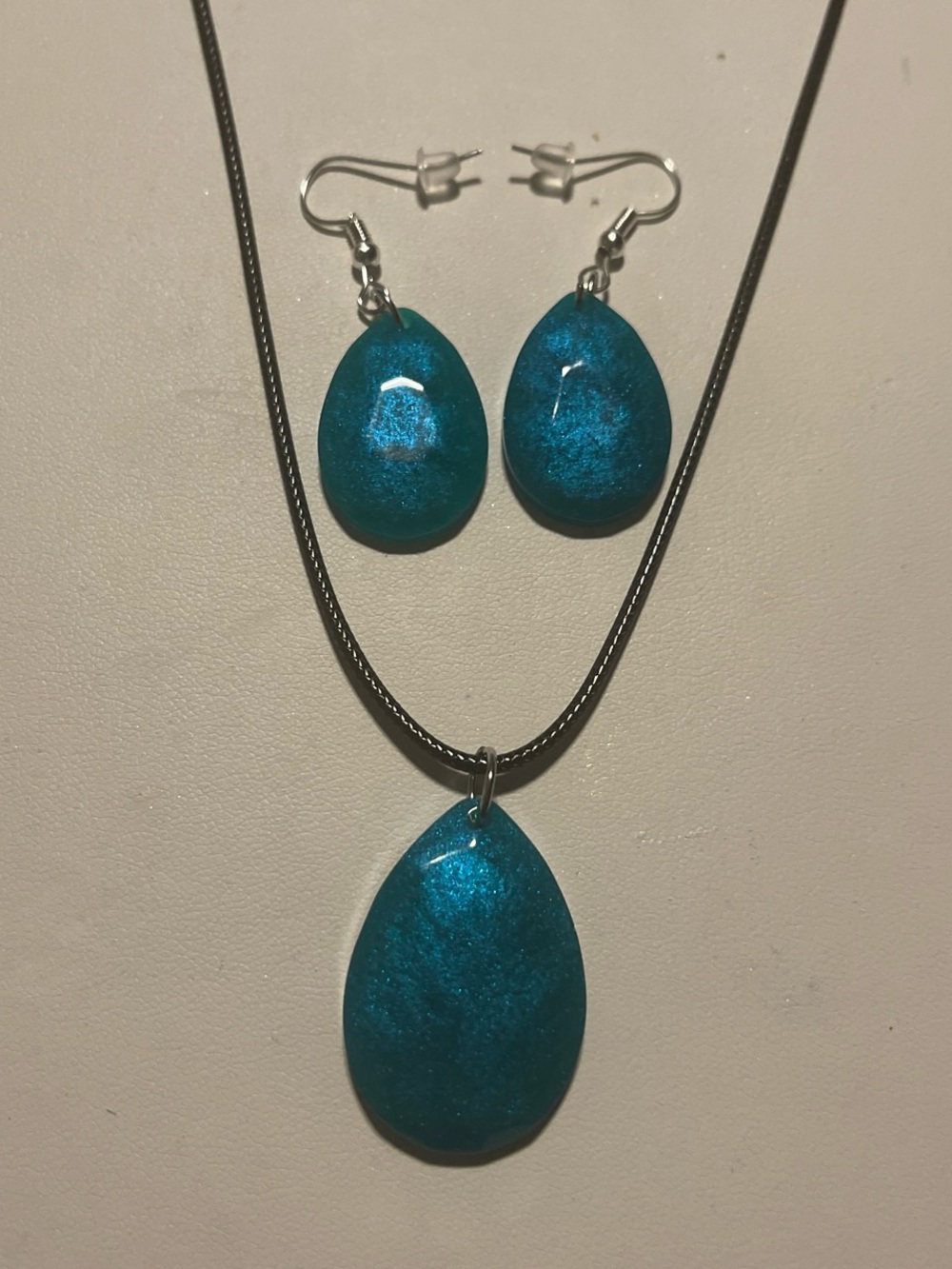 Teardrop Resin Pendant Necklace & Earrings Set - Blue